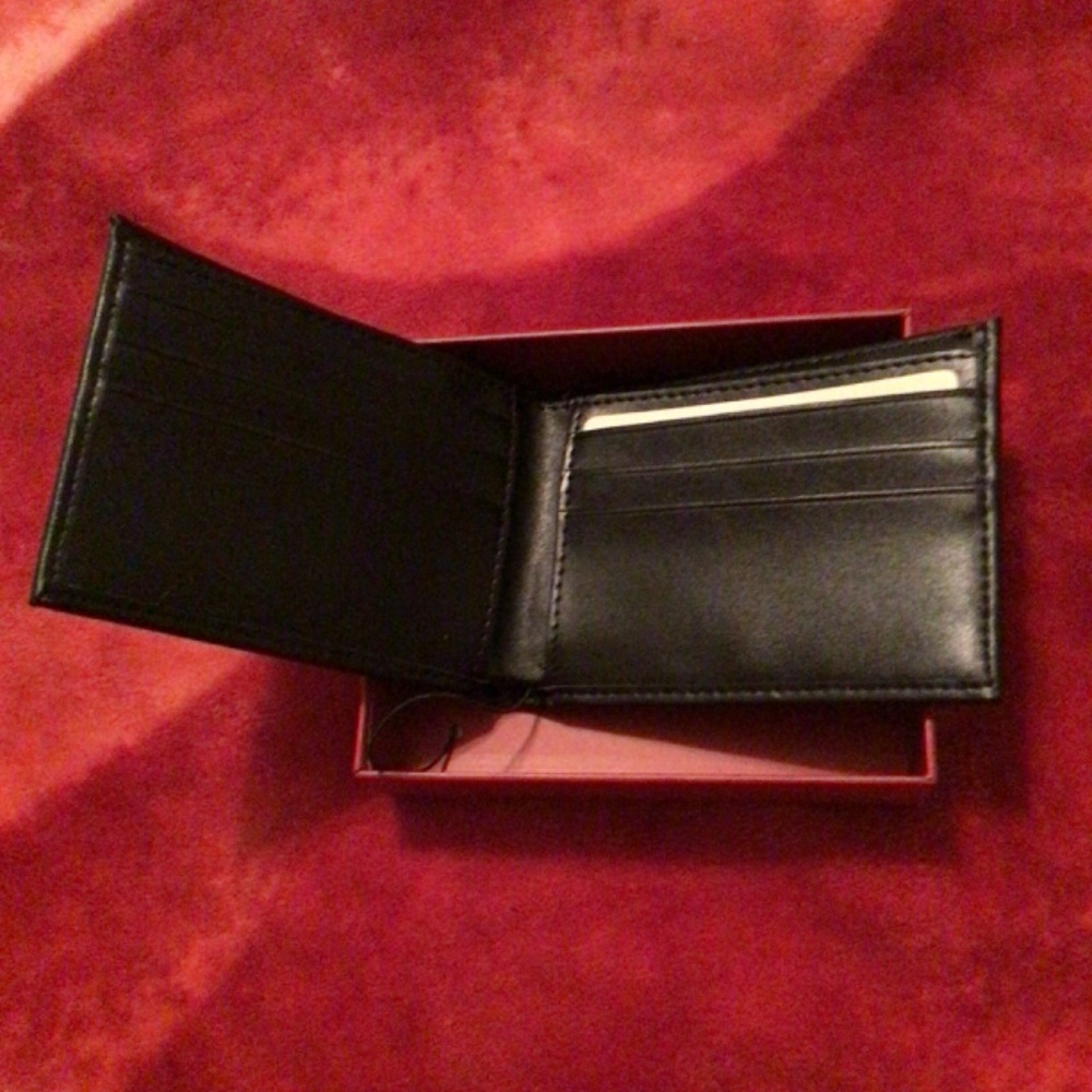 💯 % Authentic ELLIS PORFOLIO - Picture 3 of 6